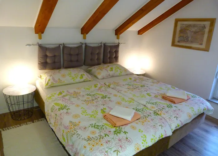 Hisasmihelka Kobarid