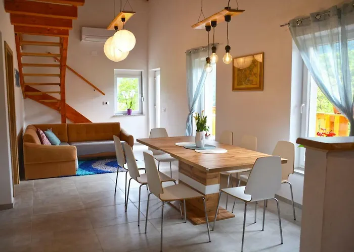 Hisasmihelka * Kobarid