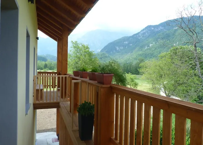 Hisasmihelka * Kobarid