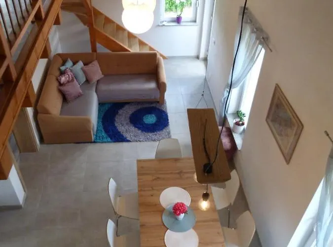 Hisasmihelka * Kobarid